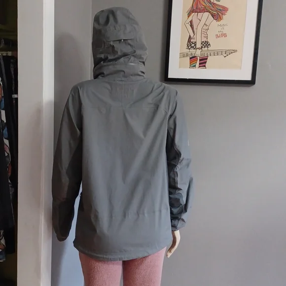 Outdoor Research Women's Shell Windbreaker hood zips into collar & side zip - Picture 9 of 15